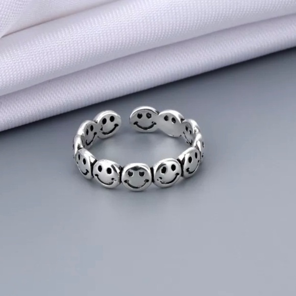 Silver Smiley Face Stackable Ring - Picture 4 of 11